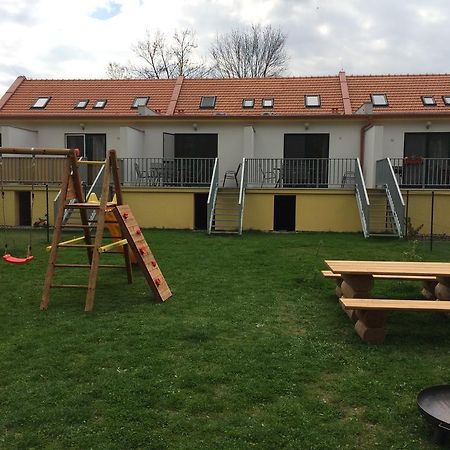 Apartmany Hlohovec Zewnętrze zdjęcie